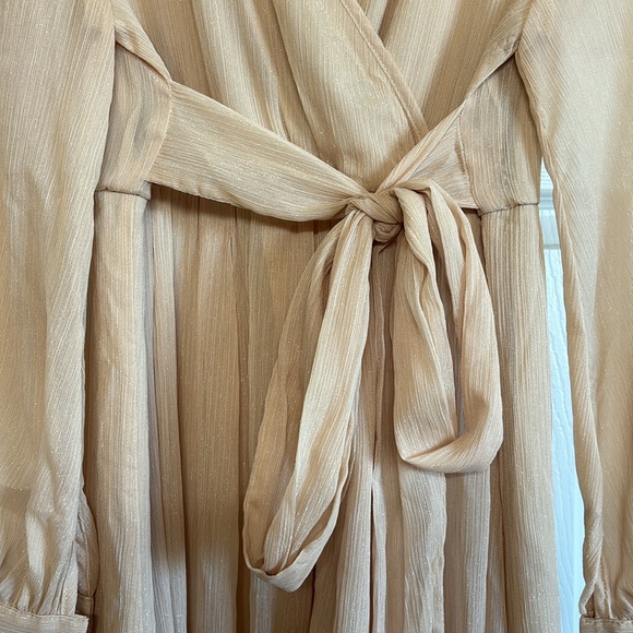 Large, Cream with shimmer long sleeve, floor length dress, never worn. - Picture 5 of 5